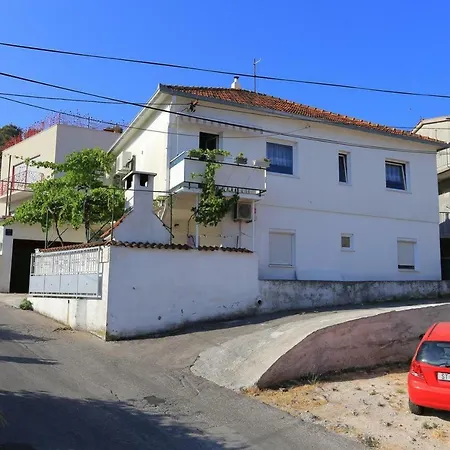 With A Parking Space - 17703 شقة تروغير